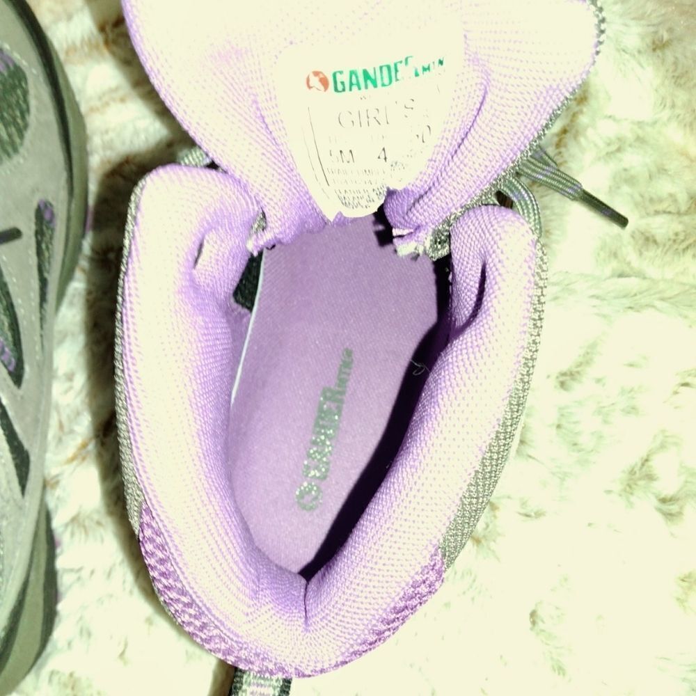Gander Mountain girls shoes. - Picture 2 of 10